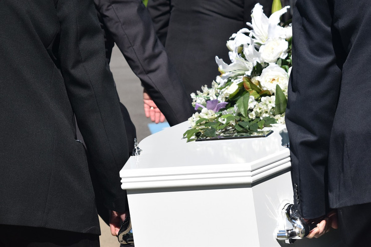 3 astuces pour aborder sereinement l'assurance obsèques avec sa famille