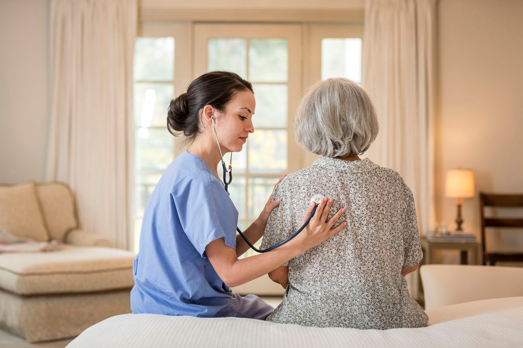 Quels soins entrent dans le cadre d’une hospitalisation à domicile ?