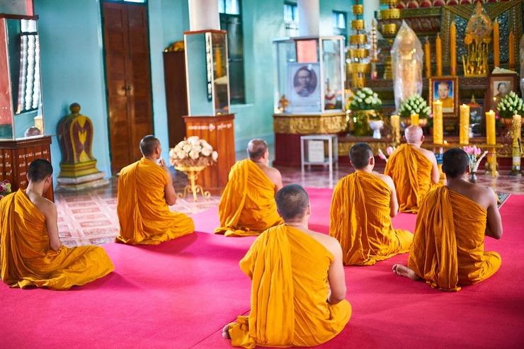 5 Aspects fascinants des rituels funéraires Bouddhistes à découvrir